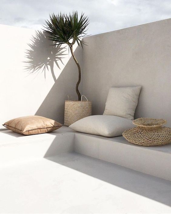 Decoración de terraza en ático minimalista