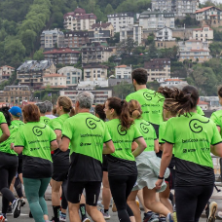 Sorteo de dorsales para la Carrera y Marcha contra el cáncer en Donostia
